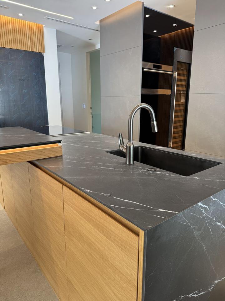 Kitchen detail photo 5 of 48