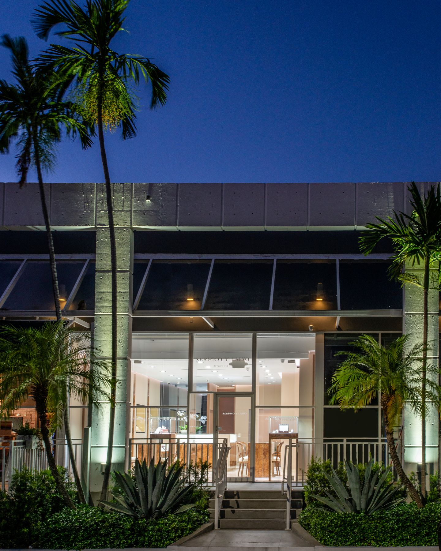 Luxury retail project